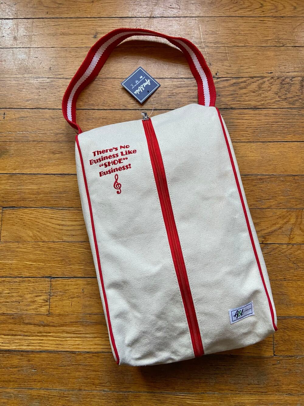 AME & LULU Cherry Hamptons Canvas Shoe Bag (NWT)